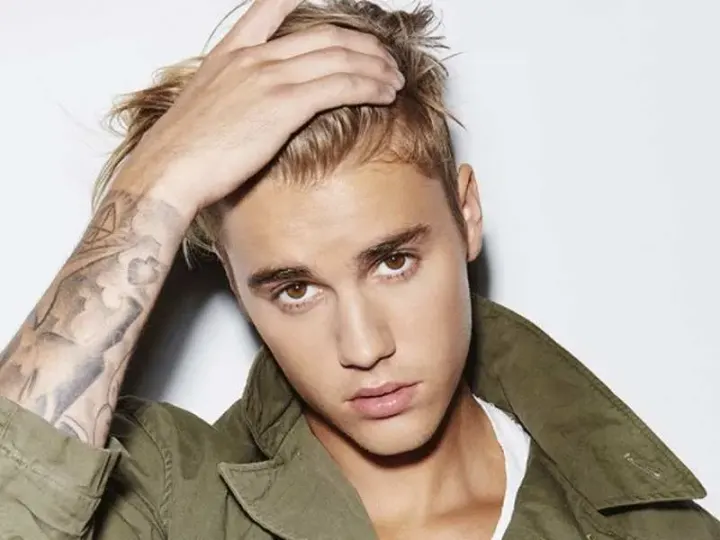 Justin Bieber svěřil svůj život Bohu a vyznal svou víru v Ježíše
